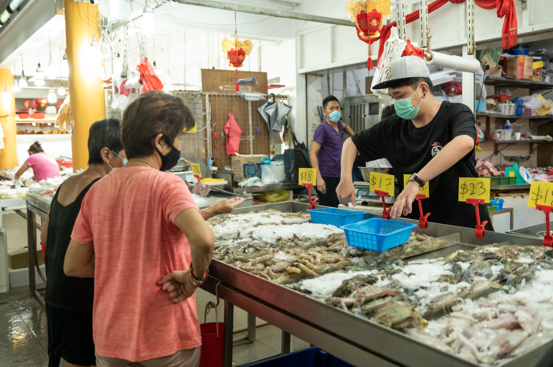 ウェットマーケットに並ぶ新鮮な魚や肉、野菜をネット通販で！SGWetMarket