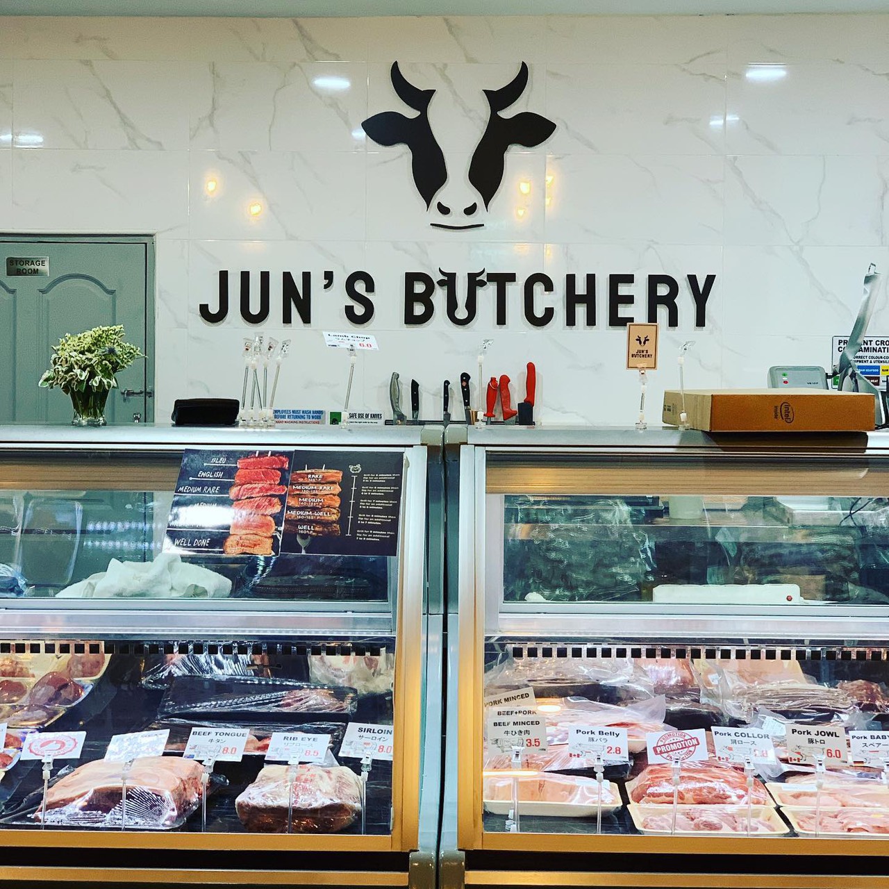 高品質でリーズナブルなお肉が豊富。カットや下味の注文で自在に利用できる！Jun’s Butchery