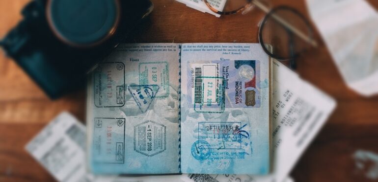 シンガポールの出入国審査　2024年からパスポート不要に